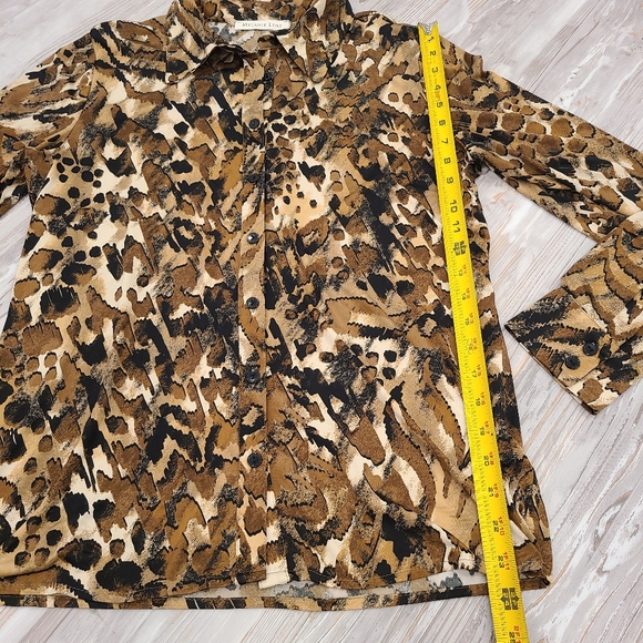 Melanie Lyne Size 12 Animal Print Stretch Button Up Collar Blouse - Picture 6 of 7